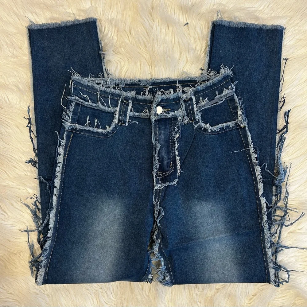 Distressed‎ Blue Women's Jeans Size 28”
